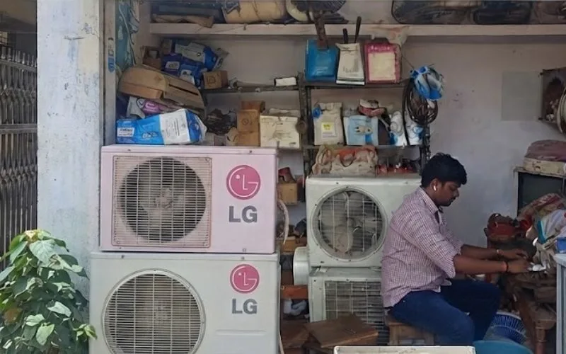 AC service technician in Himayat Nagar, Hyderabad